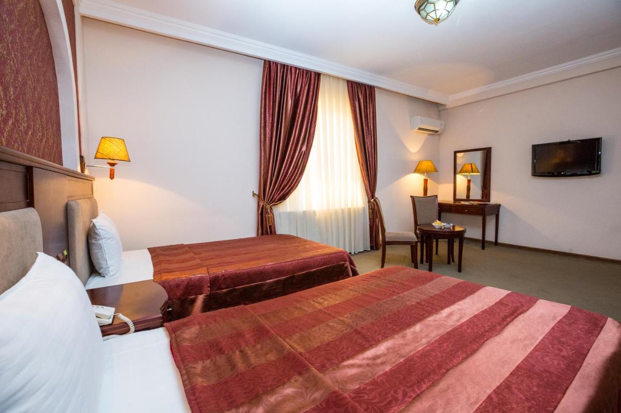 Avicenna Hotel Buhara Exterior foto