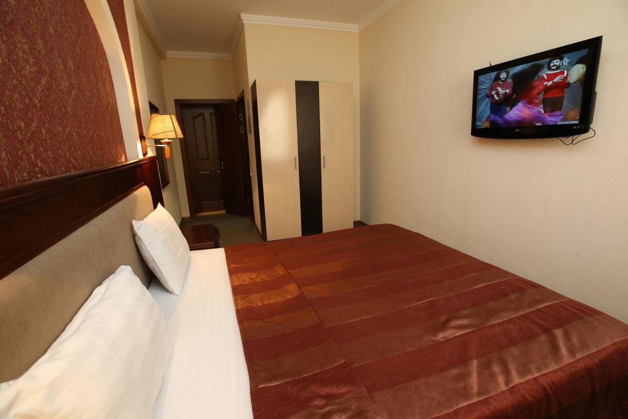 Avicenna Hotel Buhara Exterior foto